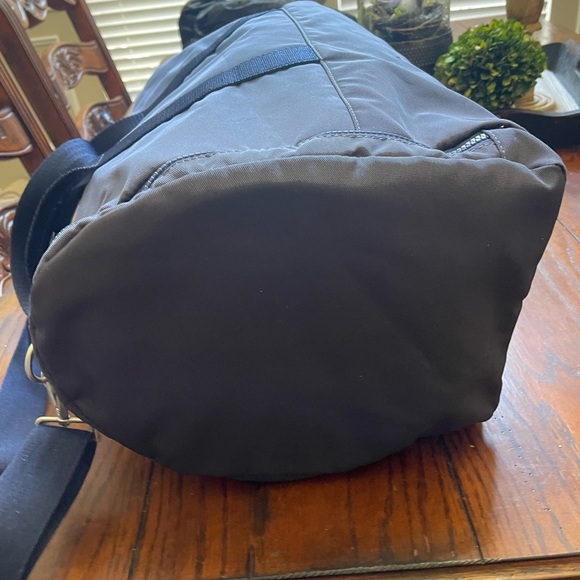 Vineyard Vines  Duffle Bag Carryon Duffel Weekender - Picture 7 of 13